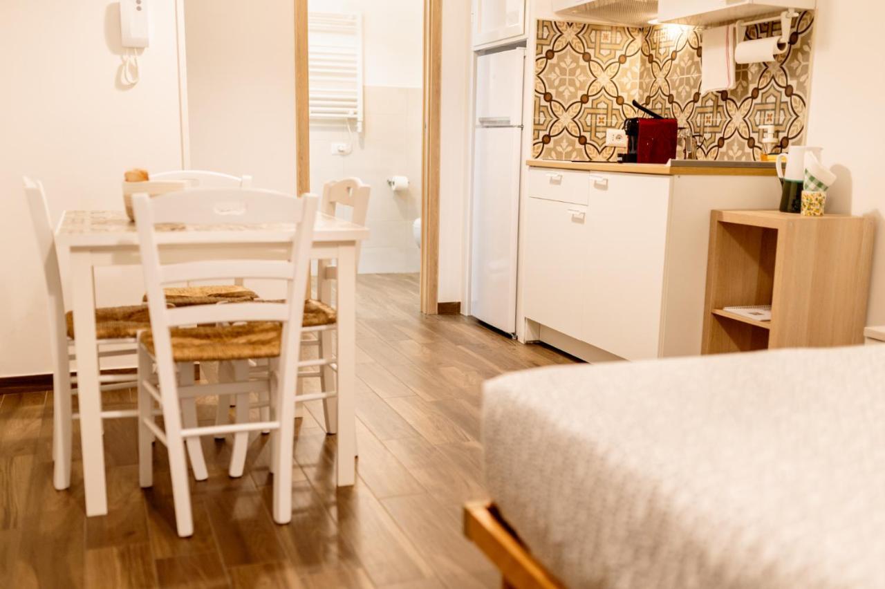 Nonna Vittoria Apartments Mola di Bari Luaran gambar