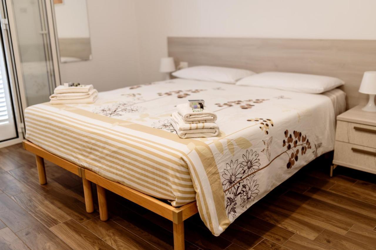 Nonna Vittoria Apartments Mola di Bari Luaran gambar