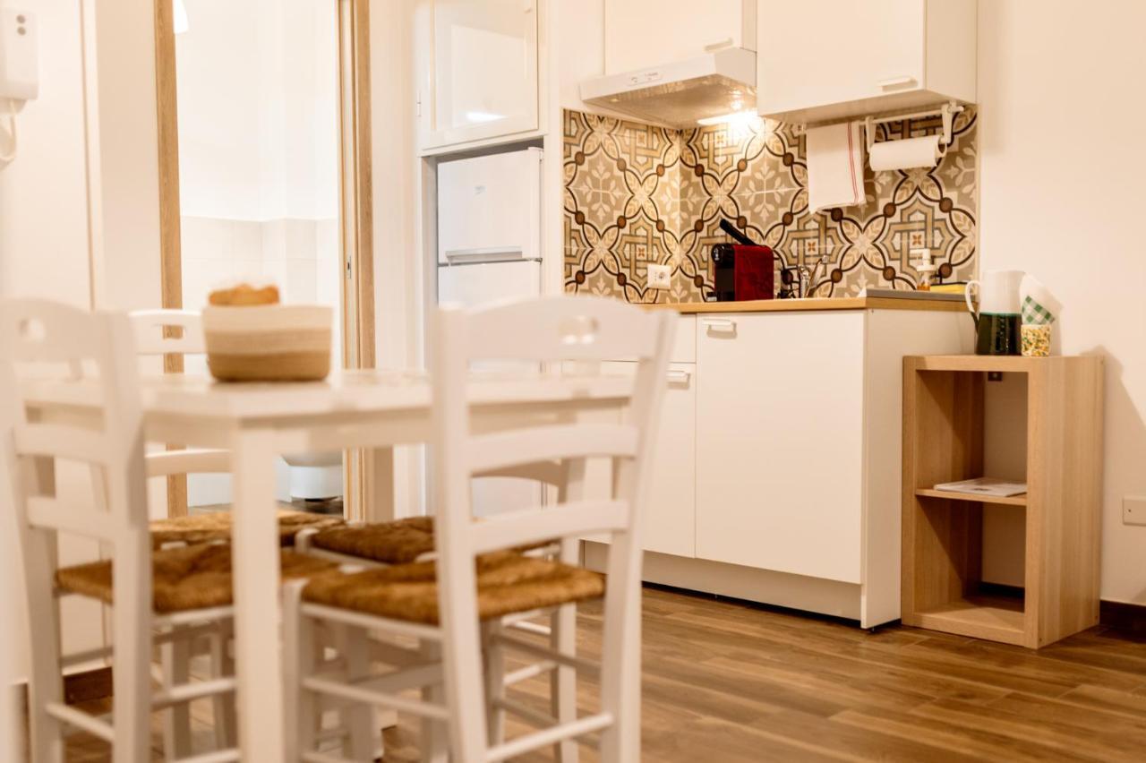 Nonna Vittoria Apartments Mola di Bari Luaran gambar