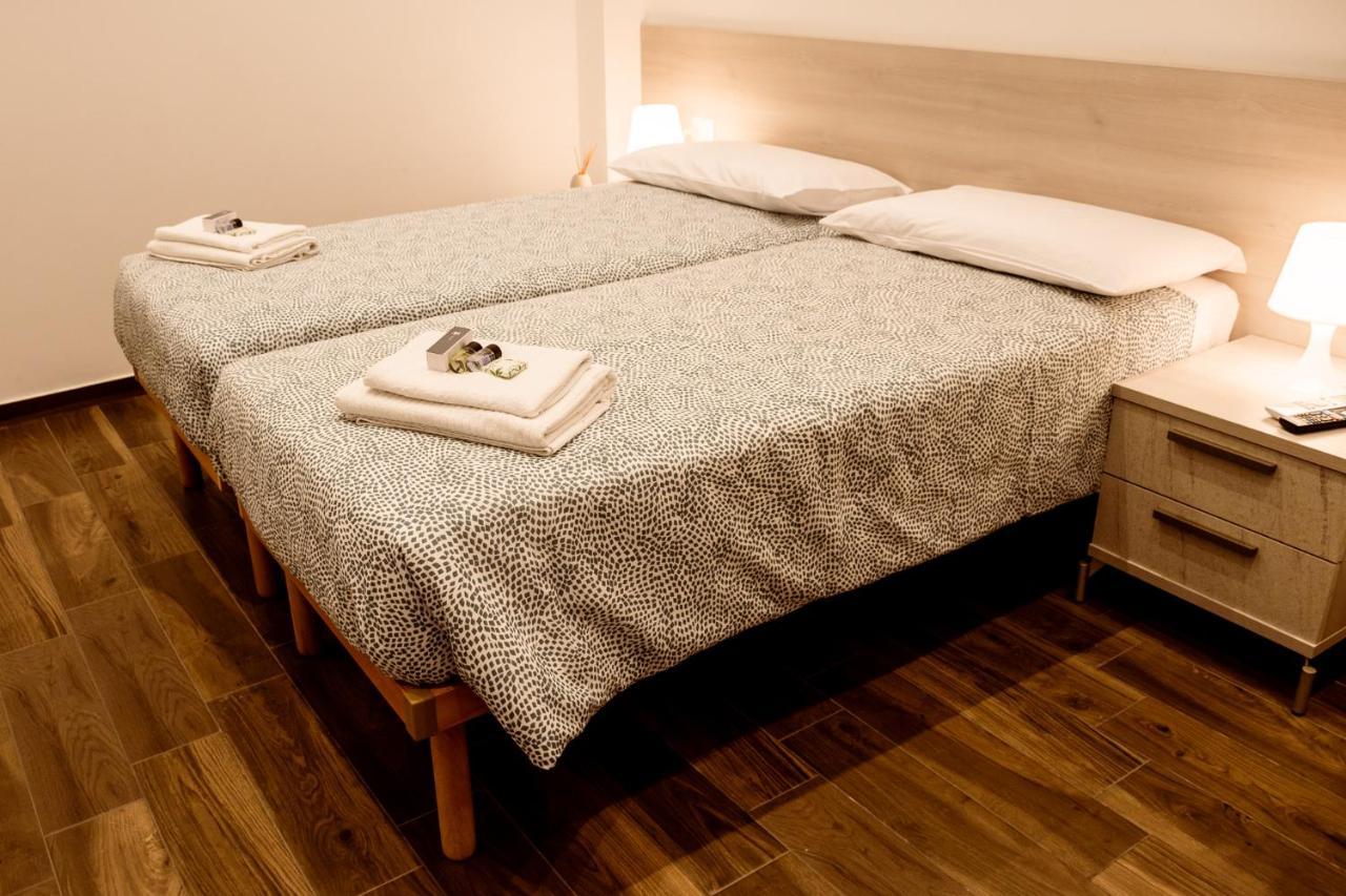 Nonna Vittoria Apartments Mola di Bari Luaran gambar