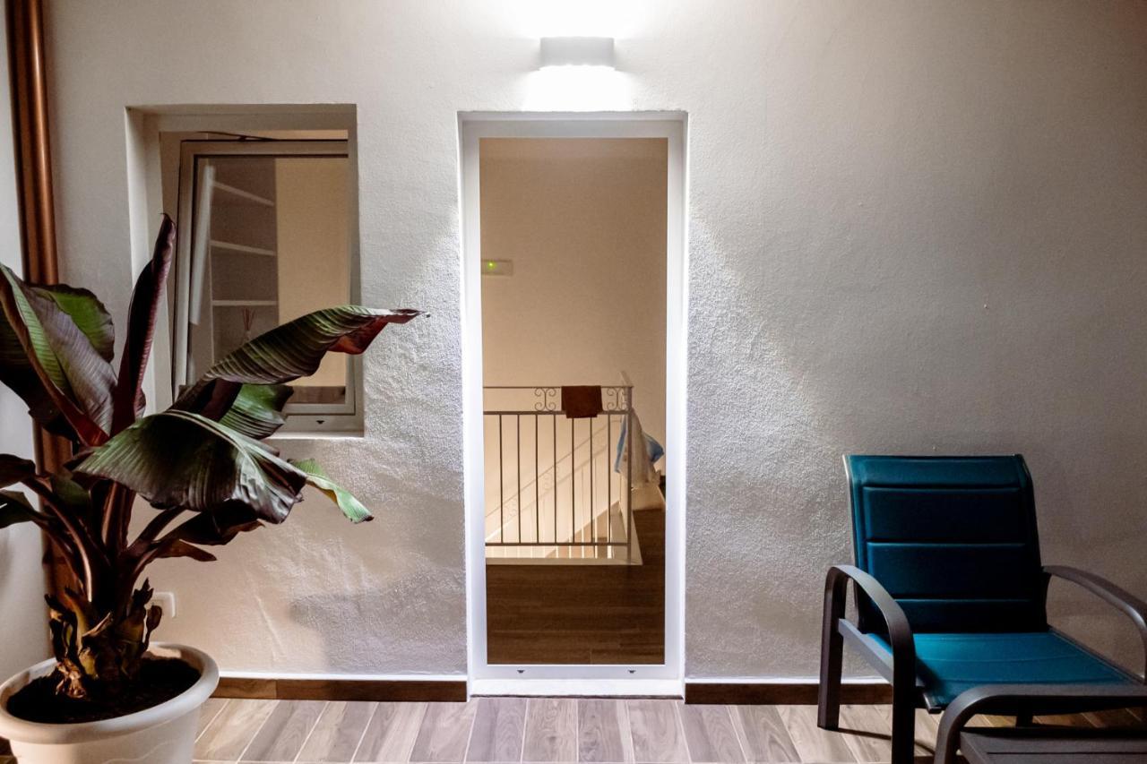 Nonna Vittoria Apartments Mola di Bari Luaran gambar