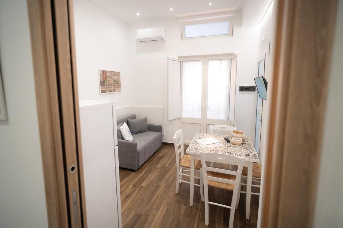 Nonna Vittoria Apartments Mola di Bari Luaran gambar
